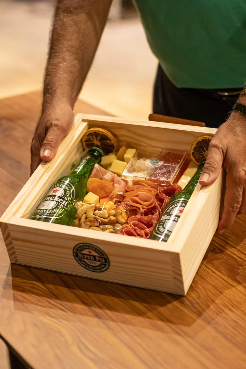 Box de Frios com Heineken